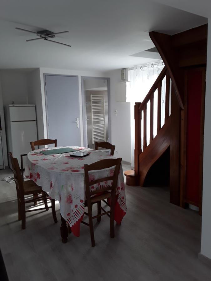 Gite Le Jaya Saint-Georges-de-Luzençon Eksteriør billede